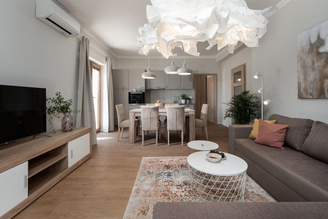 Apartments Alloro By Seeadria Agency Novigrad  Exterior photo